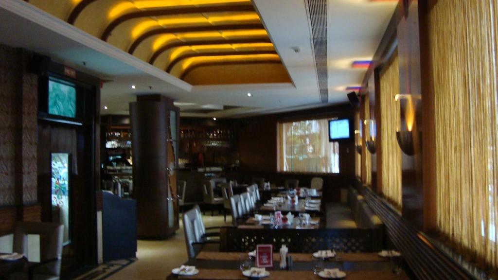 Chanson Grand Westend Delhi  Exterior photo