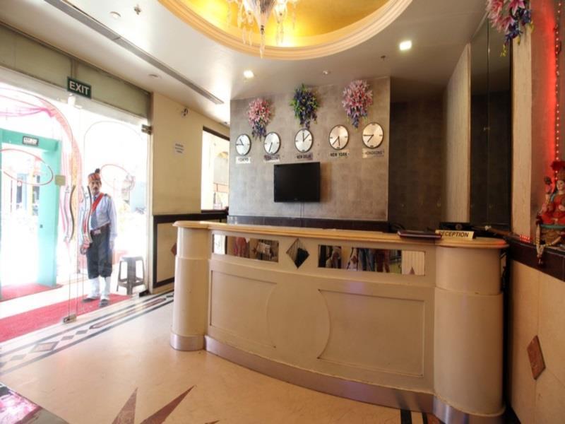 Chanson Grand Westend Delhi  Exterior photo